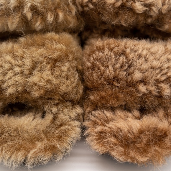 size 37eu 7 US Miu Miu Camel Brown Shearling Sandals - Picture 7 of 11